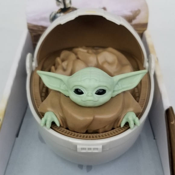 Star Wars Baby Yoda The Child with Pram Remote Control Crib - Picture 2 of 12